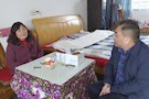 黄治军慰问结对帮扶困难群众