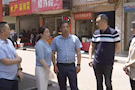 黄治军督导青阳阁农贸市场整治工作