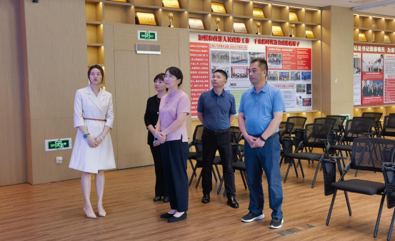 袁世平带队到长沙考察文科融合工作